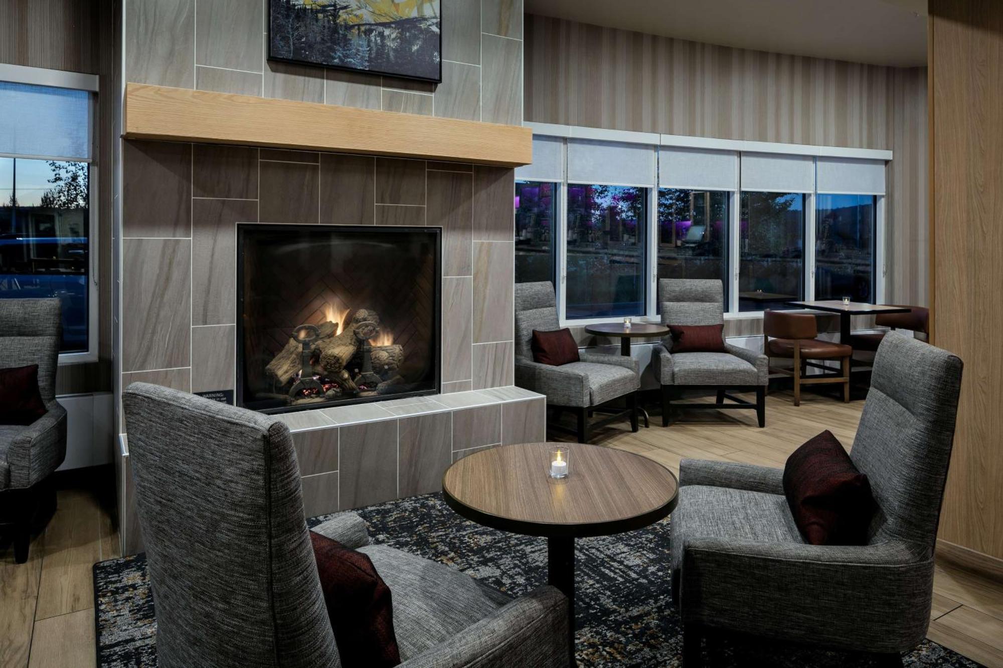 Hyatt Place Fairbanks Exterior photo